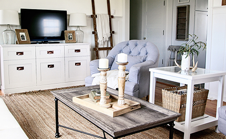 Creating the Perfect Cottage Living Room: A Blend of Nature and Comfort —  Thrifty and Chic